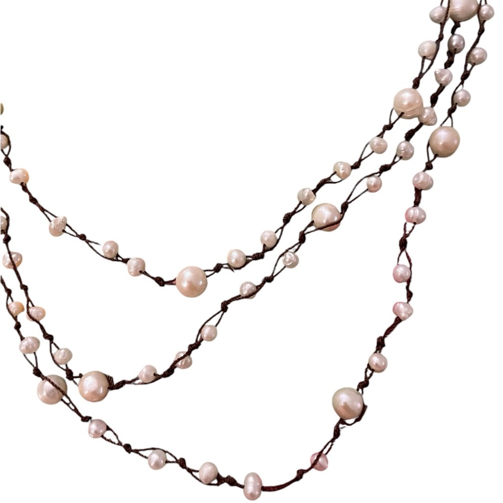 Pearl Neclace Bohemian Style.